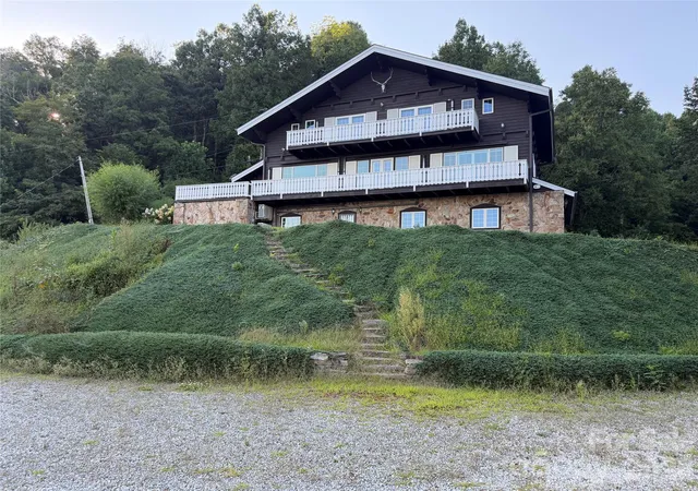 Photo 2 of Single family home for sale at 316 Grassy Mountain Rd, Little Switzerland, NC 28749 | MLS# 4424171 | Listing updated on 2026-09-23