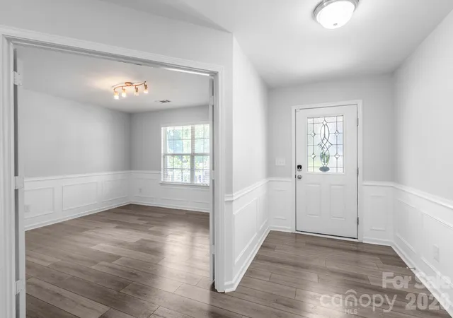 Photo 3 of Single family home for sale at 4921 William Caldwell Ave, Charlotte, NC 28213 | MLS# 4424174 | Listing updated on 2026-09-14