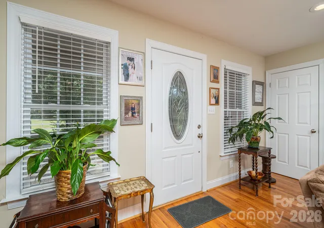 Photo 3 of Single family home for sale at 2150 Fox Crk Trl, Lincolnton, NC 28092 | MLS# 4424180 | Listing updated on 2026-10-05