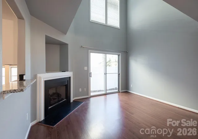 Photo 3 of Single family home for sale at 1521 Hyacinth Ct, Charlotte, NC 28215 | MLS# 4424182 | Listing updated on 2026-10-01