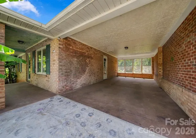 Photo 3 of Single family home for sale at 3490 Greentree Acres Rd, Valdese, NC 28690 | MLS# 4424184 | Listing updated on 2026-09-14