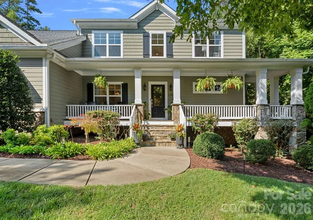 Photo 2 of Single family home for sale at 174 Logan Xing Dr, Davidson, NC 28036 | MLS# 4424193 | Listing updated on 2026-10-03