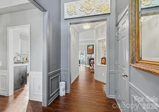 Photo 3 of Single family home for sale at 7024 Saranac Ln, Matthews, NC 28105 | MLS# 4424198 | Listing updated on 2026-09-26