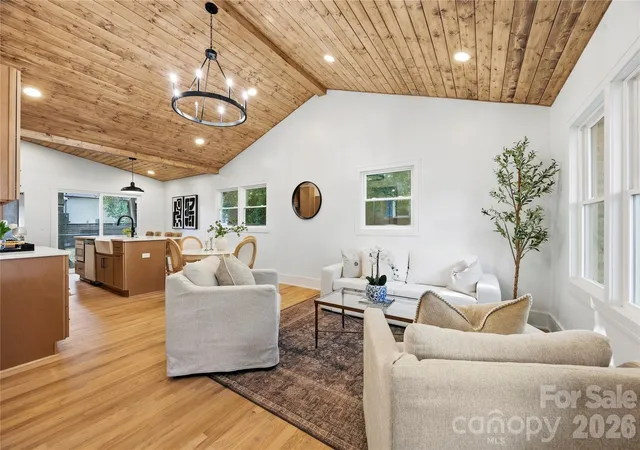 Photo 3 of Single family home for sale at 7126 Woodstream Dr, Charlotte, NC 28210 | MLS# 4424205 | Listing updated on 2026-10-06