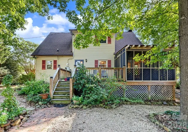 Photo 2 of Single family home for sale at 1610 Springhaven Cir, Albemarle, NC 28001 | MLS# 4424212 | Listing updated on 2026-10-05