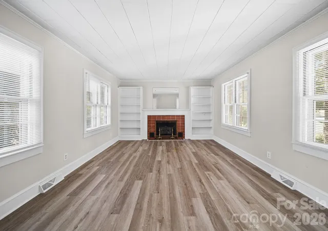 Photo 4 of Single family home for sale at 406 Sunset Dr, Stanley, NC 28164 | MLS# 4424220 | Listing updated on 2026-09-13