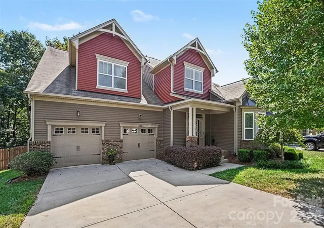 Photo 2 of Single family home for sale at 14506 Brotherly Ln, Charlotte, NC 28278 | MLS# 4424229 | Listing updated on 2026-09-21