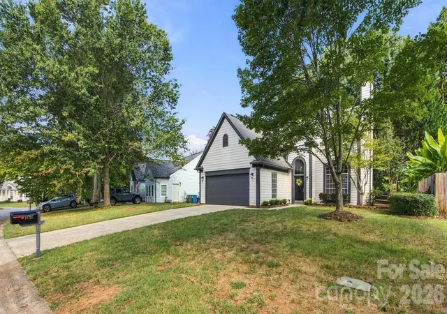 Photo 3 of Single family home for sale at 10207 Bon Meade Ln, Cornelius, NC 28031 | MLS# 4424230 | Listing updated on 2026-10-02