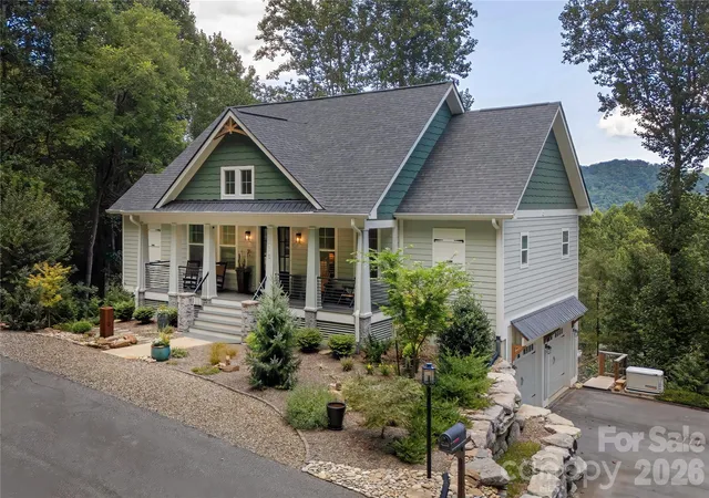 Photo 3 of Single family home for sale at 110 Quail Mountain Ln, Waynesville, NC 28786 | MLS# 4424241 | Listing updated on 2026-09-27
