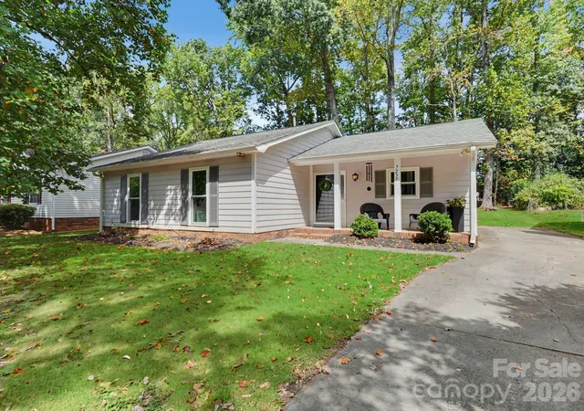 Single family home for sale at 7239 Lockmont Dr, Charlotte, NC 28212 | MLS# 4424249