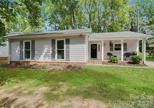 Photo 1 of Single family home for sale at 7239 Lockmont Dr, Charlotte, NC 28212 | MLS# 4424249 | Listing updated on 2026-09-14