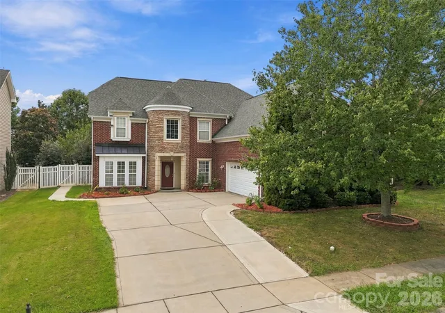 Photo 1 of Single family home for sale at 15110 Redwood Valley Ln, Charlotte, NC 28277 | MLS# 4424262 | Listing updated on 2026-09-15