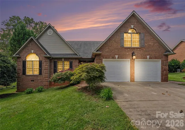 Photo 1 of Single family home for sale at 1085 Merrywood Dr, Newton, NC 28658 | MLS# 4424263 | Listing updated on 2026-09-26
