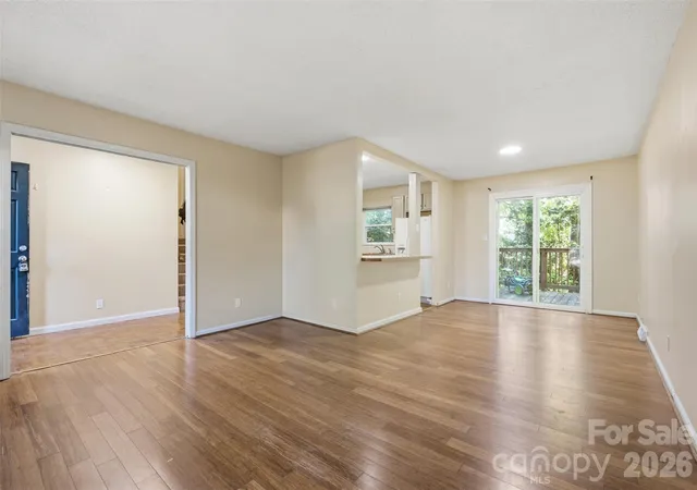 Photo 4 of Single family home for sale at 609 Old Farm Rd, Statesville, NC 28625 | MLS# 4424264 | Listing updated on 2026-09-14