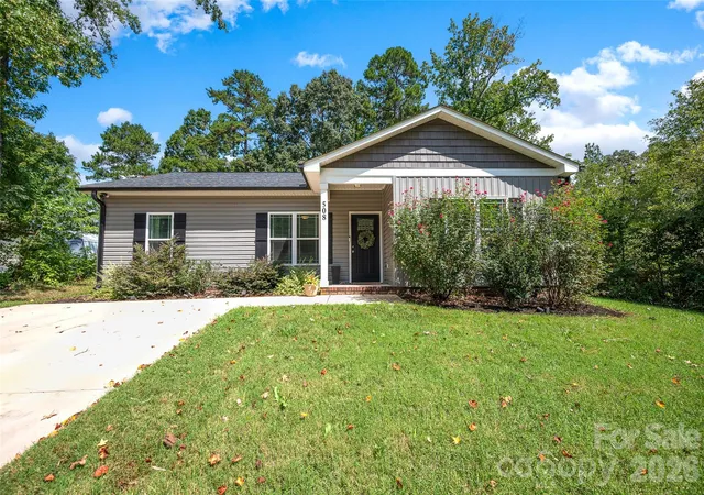 Photo 2 of Single family home for sale at 508 Willow Rd, Salisbury, NC 28147 | MLS# 4424265 | Listing updated on 2026-09-22