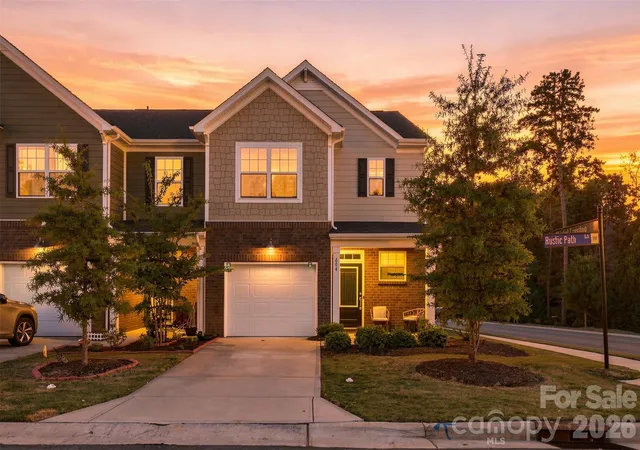 Townhouse for sale at 604 Rustic Path Ln, Fort Mill, SC 29708 | MLS# 4424269
