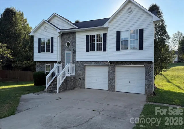 Photo 1 of Single family home for sale at 3358 Lilac Ln, Hudson, NC 28638 | MLS# 4424295 | Listing updated on 2026-10-05