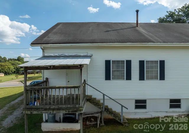 Photo 4 of House for sale at 84 Falls Ave, Granite Falls, NC 28630 | MLS# 4424296 | Listing updated on 2026-09-30