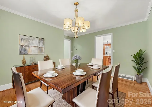 Photo 3 of Single family home for sale at 827 Ferndale Dr, Statesville, NC 28677 | MLS# 4424302 | Listing updated on 2026-09-29