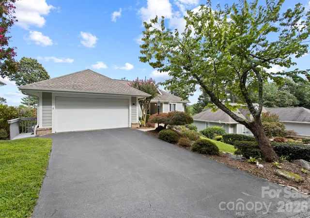 Photo 1 of Condo for sale at 414 Ledgemont Ct, Flat Rock, NC 28731 | MLS# 4424303 | Listing updated on 2026-10-02