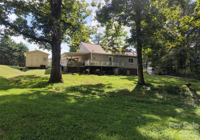 Photo 4 of Single family home for sale at 4266 Smokey Crk Rd, Lenoir, NC 28645 | MLS# 4424314 | Listing updated on 2026-09-16