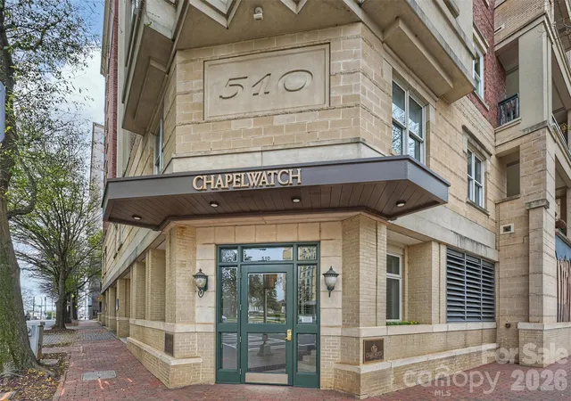 Photo 3 of Condo for sale at 574 N Church St, Charlotte, NC 28202 | MLS# 4424316 | Listing updated on 2026-10-06