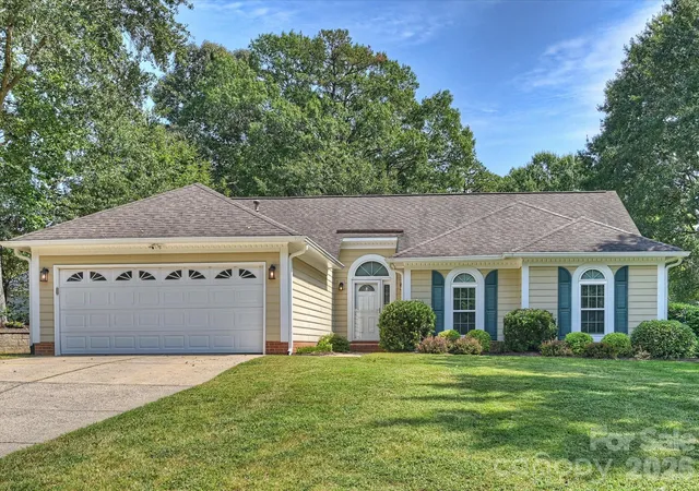 Photo 1 of Single family home for sale at 1608 Running Brk Rd, Charlotte, NC 28214 | MLS# 4424318 | Listing updated on 2026-09-29