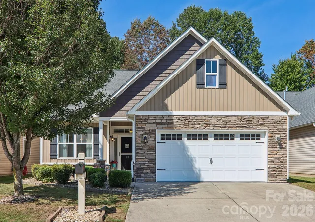Single family home for sale at 73 Foxtail Ct, Hendersonville, NC 28792 | MLS# 4424320