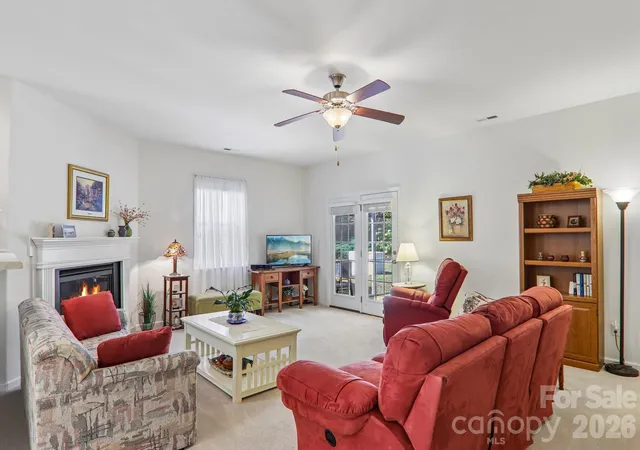 Photo 4 of Single family home for sale at 73 Foxtail Ct, Hendersonville, NC 28792 | MLS# 4424320 | Listing updated on 2026-09-15