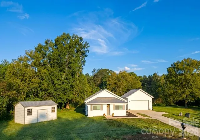 Photo 1 of Single family home for sale at 425 Hilbert Rd, Rockwell, NC 28138 | MLS# 4424321 | Listing updated on 2026-09-18