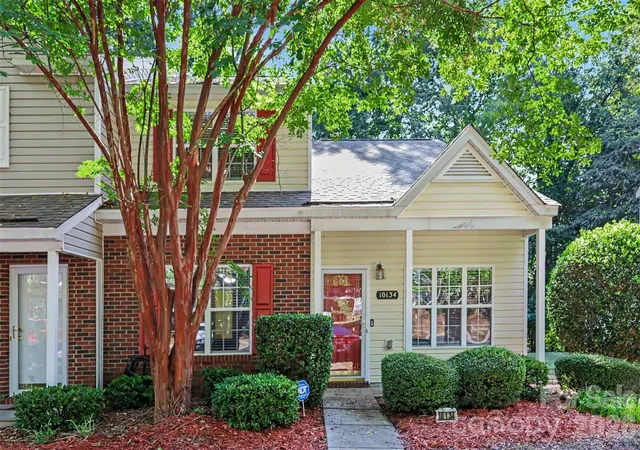Photo 1 of Townhouse for sale at 10134 Frosty Ln, Charlotte, NC 28216 | MLS# 4424329 | Listing updated on 2026-09-20