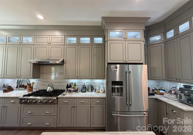 Photo 4 of Sale Pending at 7902 Denbur Dr, Charlotte, NC 28215 | MLS# 4424339 | Listing updated on 2026-09-30