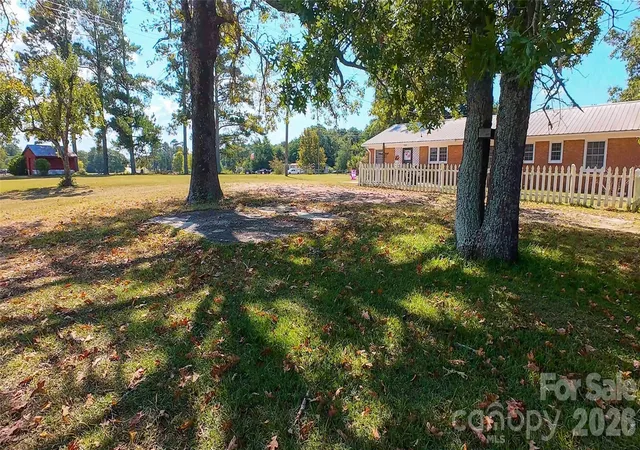 Photo 3 of Single family home for sale at 1467 Airport Rd, Pageland, SC 29728 | MLS# 4424359 | Listing updated on 2026-09-25