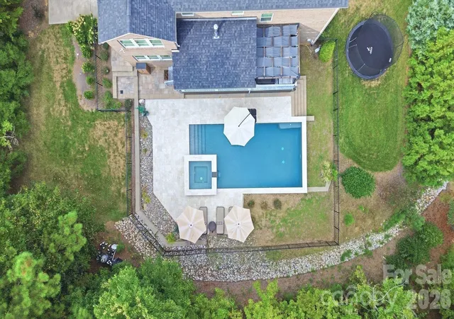 Photo 4 of Single family home for sale at 612 Highland Ridge Point, Clover, SC 29710 | MLS# 4424384 | Listing updated on 2026-09-24