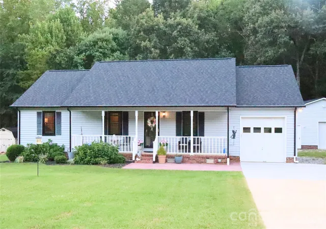 Photo 1 of Sale Pending at 231 Proctor Dr, Salisbury, NC 28147 | MLS# 4424396 | Listing updated on 2026-10-14
