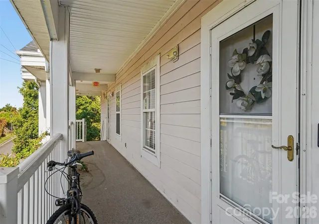 Listing Photo 4 - Condo for sale in building located at 9243 Mdw Vis Rd, Charlotte, NC 28213 - Unit #302