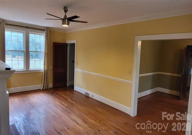 Photo 3 of Single family home for sale at 504 Chesterfield Ave, Lancaster, SC 29720 | MLS# 4424408 | Listing updated on 2026-09-23