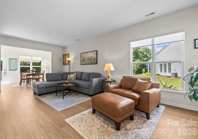 Photo 4 of Single family home for sale at 3008 Autumn Hl Ln, Fort Mill, SC 29707 | MLS# 4424412 | Listing updated on 2026-09-16