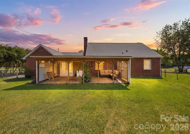 Photo 1 of Single family home for sale at 4273 Springs Rd, Conover, NC 28613 | MLS# 4424417 | Listing updated on 2026-09-15