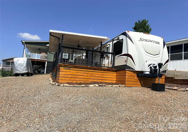 Photo 2 of Single family home for sale at 221 Grand View Dr, New London, NC 28127 | MLS# 4424419 | Listing updated on 2026-09-15