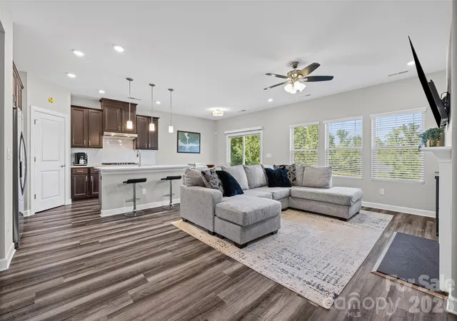 Photo 2 of Single family home for sale at 14830 Batteliere Dr, Charlotte, NC 28278 | MLS# 4424423 | Listing updated on 2026-09-28