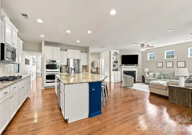 Photo 1 of Sale Pending at 1236 Screech Owl Rd, Waxhaw, NC 28173 | MLS# 4424430 | Listing updated on 2026-10-02