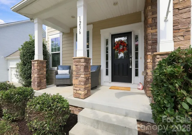 Photo 3 of Sale Pending at 1236 Screech Owl Rd, Waxhaw, NC 28173 | MLS# 4424430 | Listing updated on 2026-10-02
