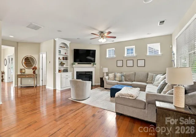 Photo 3 of Sale Pending at 1236 Screech Owl Rd, Waxhaw, NC 28173 | MLS# 4424430 | Listing updated on 2026-10-02