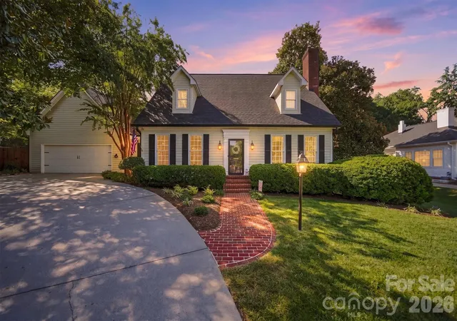 Photo 1 of Sale Pending at 114 6th Avenue Ne, Hickory, NC 28601 | MLS# 4424432 | Listing updated on 2026-09-21