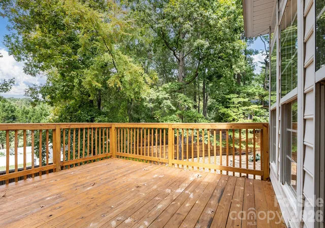 Photo 2 of Single family home for sale at 124 Doby Crk Ct, Fort Mill, SC 29715 | MLS# 4424436 | Listing updated on 2026-10-08