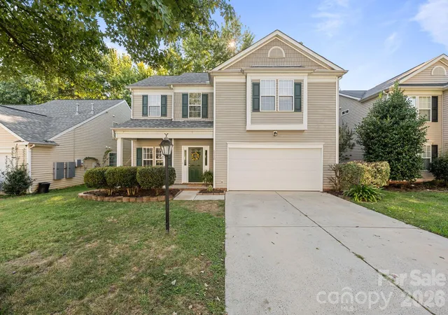 Photo 1 of Single family home for sale at 5520 Waverly Lynn Ln, Charlotte, NC 28269 | MLS# 4424437 | Listing updated on 2026-10-03