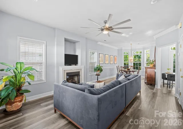 Photo 3 of Single family home for sale at 5520 Waverly Lynn Ln, Charlotte, NC 28269 | MLS# 4424437 | Listing updated on 2026-10-03