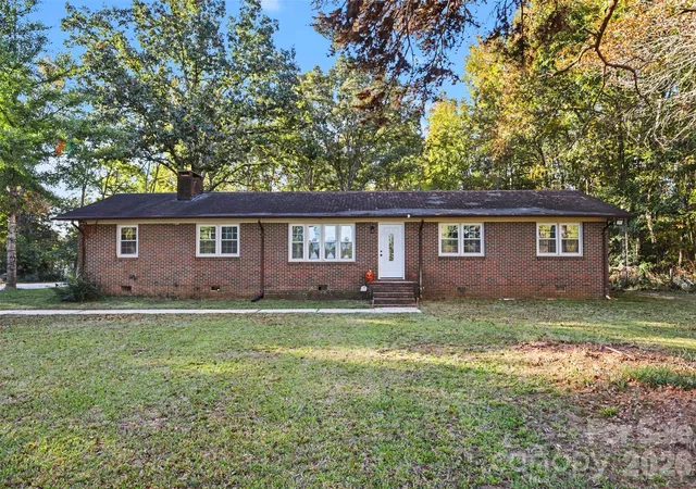 Photo 1 of Single family home for sale at 2681 University Dr, Lancaster, SC 29720 | MLS# 4424448 | Listing updated on 2026-10-21
