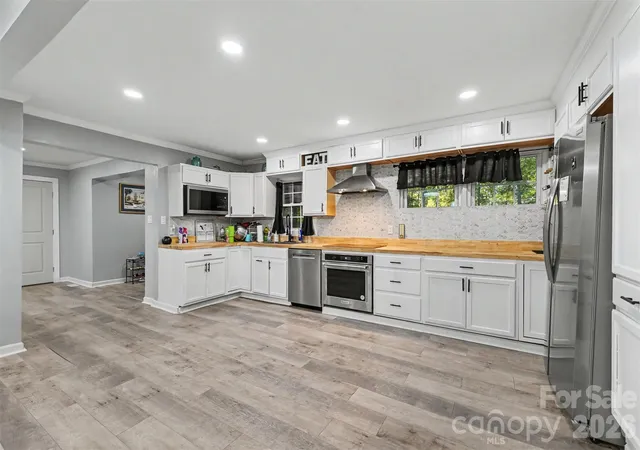 Photo 3 of Single family home for sale at 2681 University Dr, Lancaster, SC 29720 | MLS# 4424448 | Listing updated on 2026-10-21